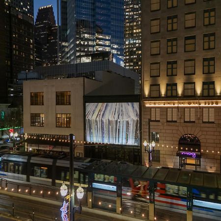 ホテル Moxy Houston Downtown エクステリア 写真