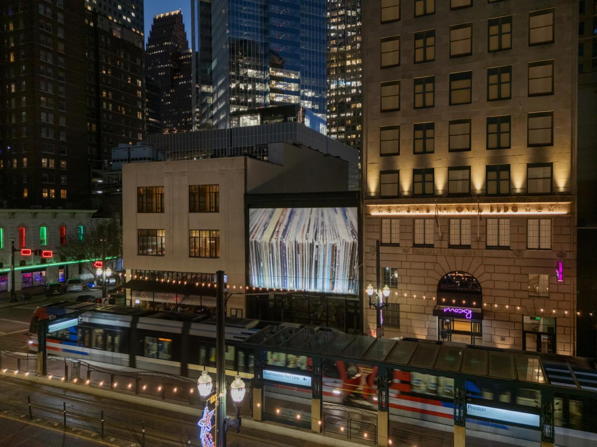 ホテル Moxy Houston Downtown エクステリア 写真
