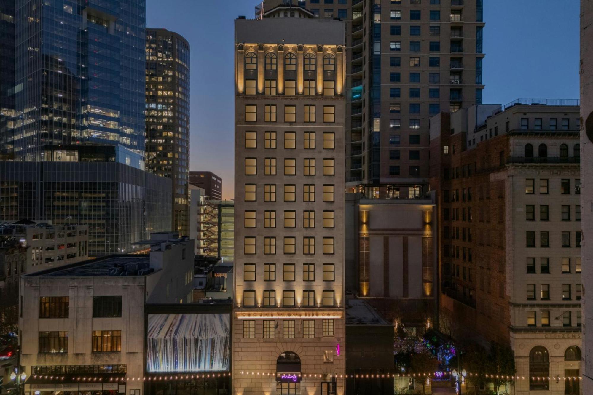 ホテル Moxy Houston Downtown エクステリア 写真